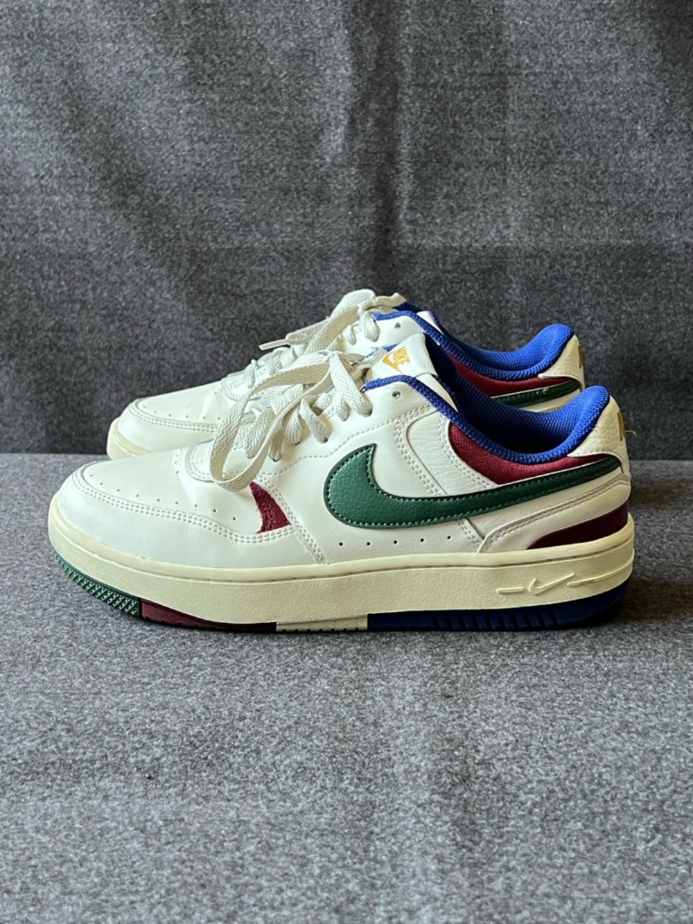 Nike Gamma Force Sail Team Red Fir
Green DX9176-102